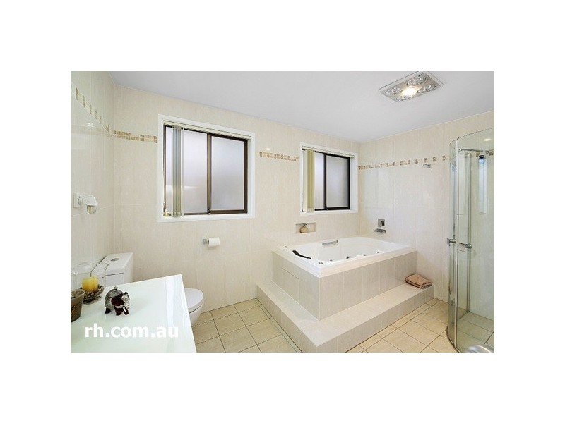 39 Beachfront Parade, St Huberts Island NSW 2257