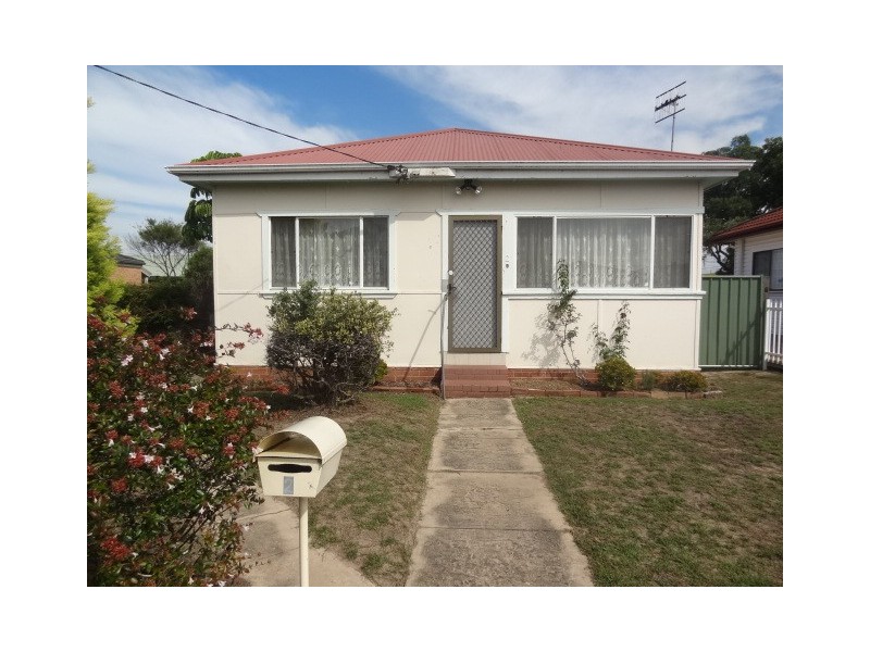 2 Wellington Street, Umina Beach NSW 2257