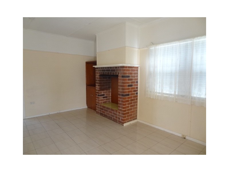 2 Wellington Street, Umina Beach NSW 2257