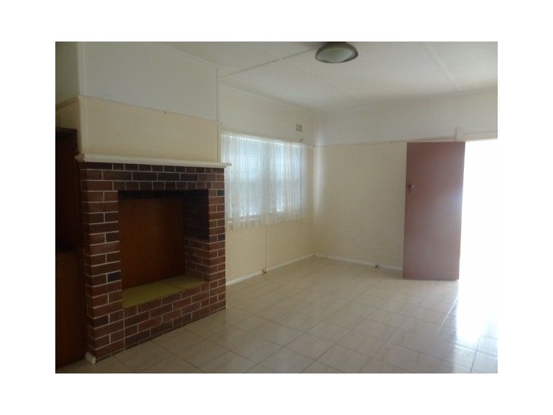 2 Wellington Street, Umina Beach NSW 2257