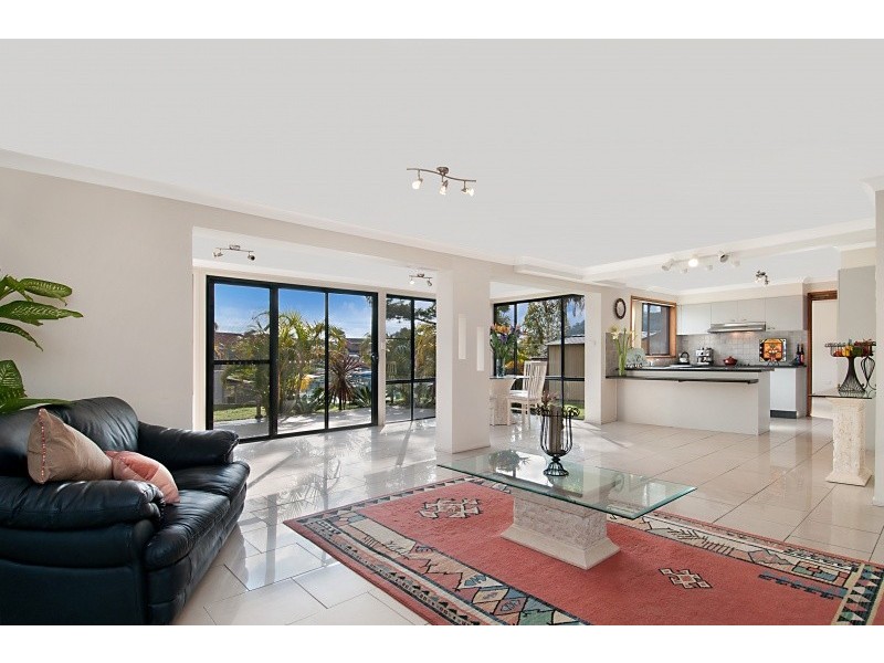 6 Cuttlefish Parade, St Huberts Island NSW 2257