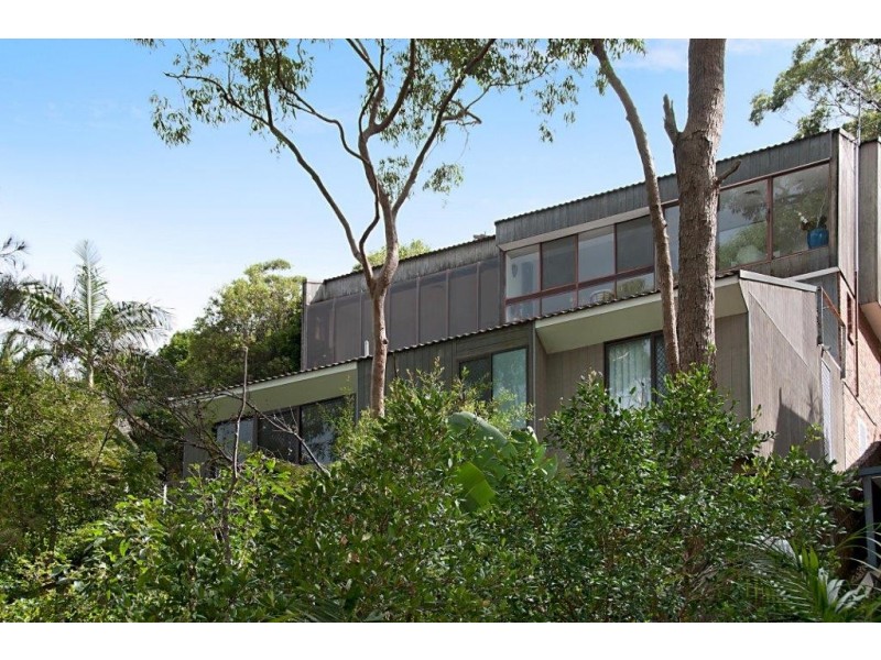 110 DALEY AVENUE, Daleys Point NSW 2257
