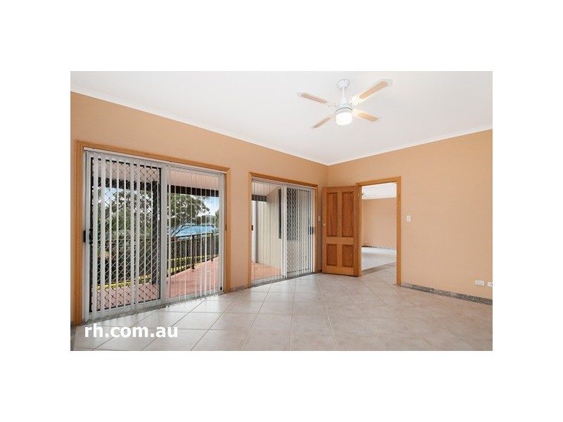 11 Bay View Crescent, Blackwall NSW 2256
