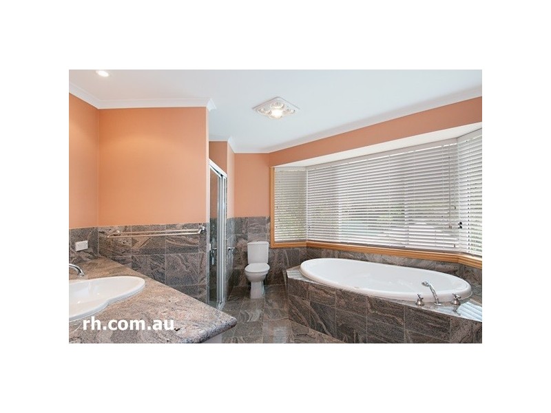13 Bay View Crescent, Blackwall NSW 2256