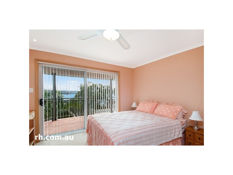 13 Bay View Crescent, Blackwall NSW 2256