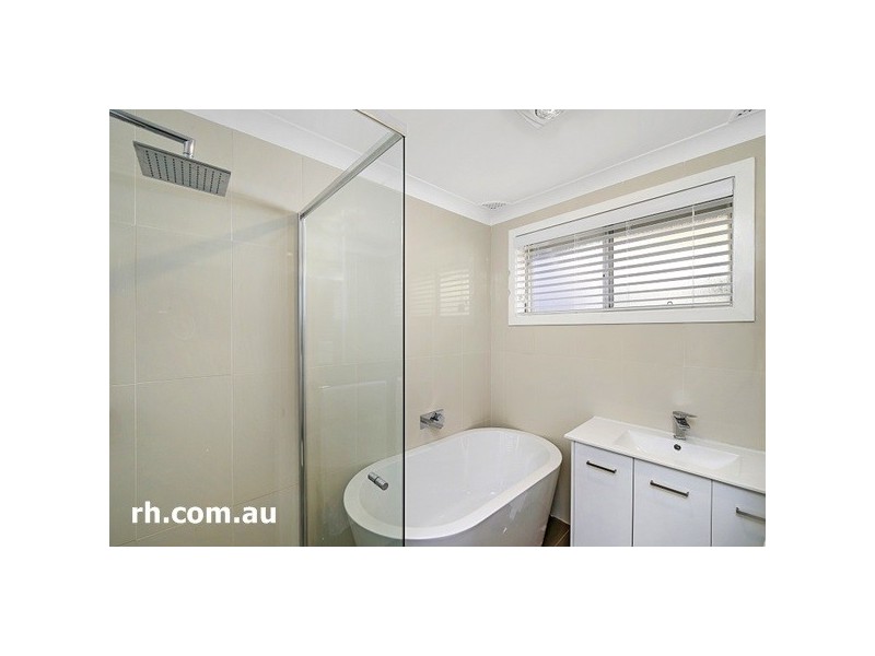13 Farleigh Avenue, Umina Beach NSW 2257