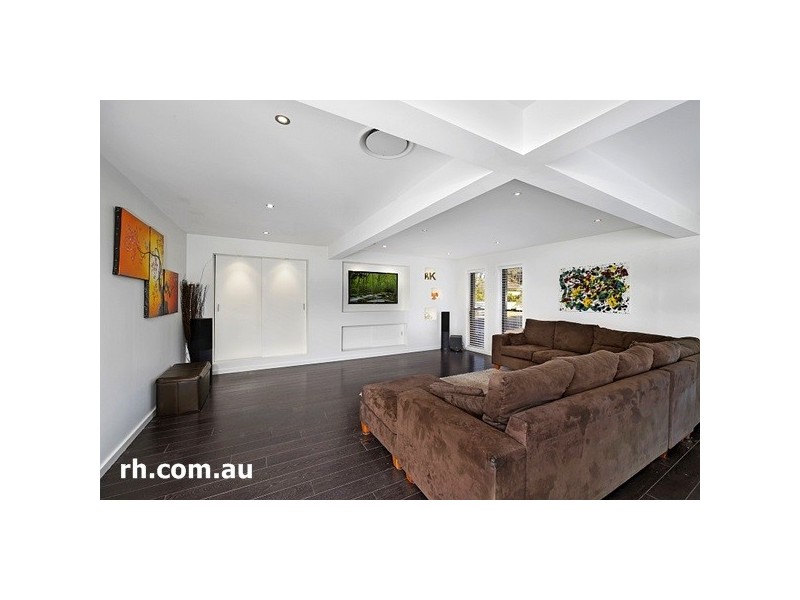 246 Ocean Beach Road, Umina Beach NSW 2257