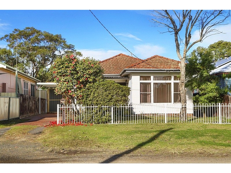 22 Birdwood Avenue, Umina Beach NSW 2257