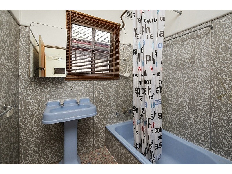 22 Birdwood Avenue, Umina Beach NSW 2257