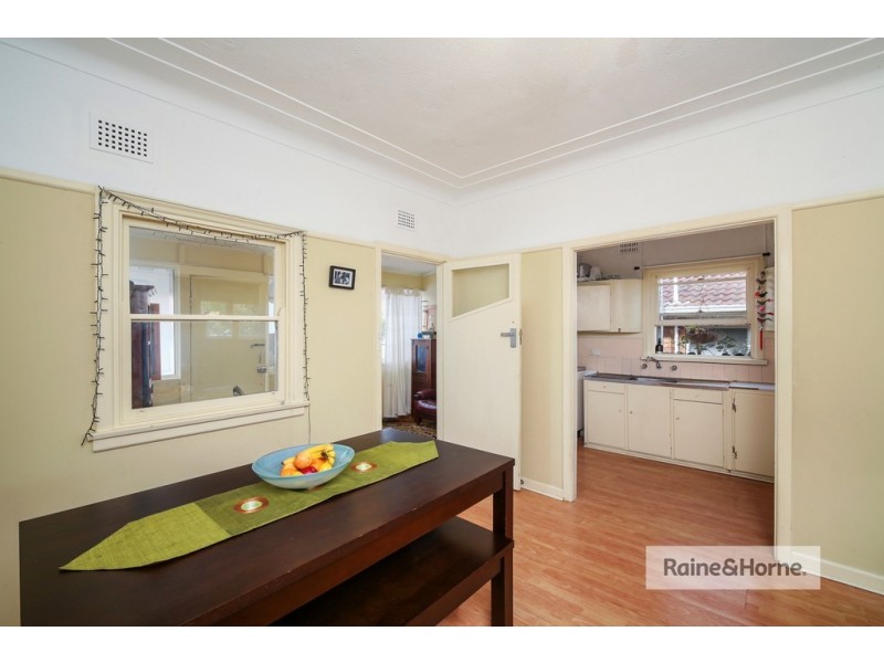 198 Memorial Avenue, Ettalong Beach NSW 2257