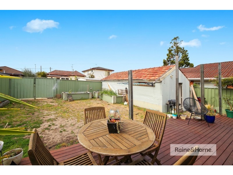 198 Memorial Avenue, Ettalong Beach NSW 2257