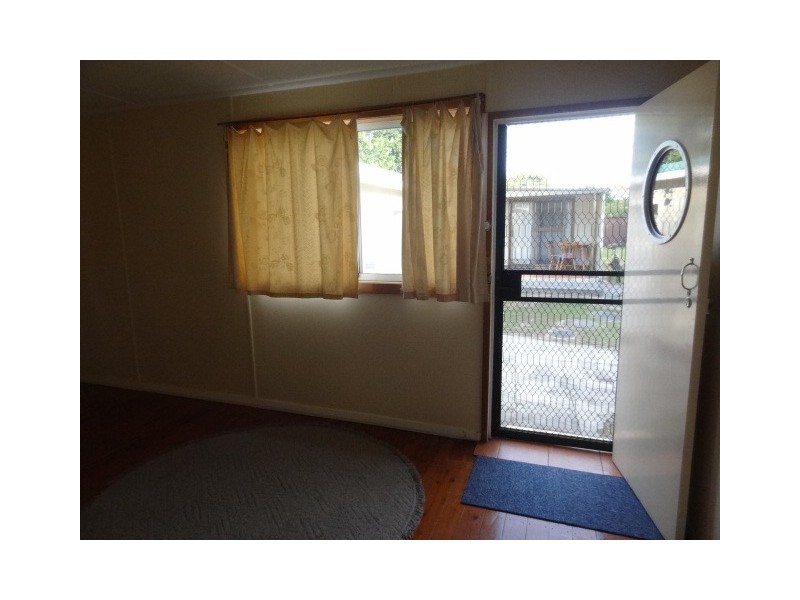 96 Gallipoli, Woy Woy NSW 2256