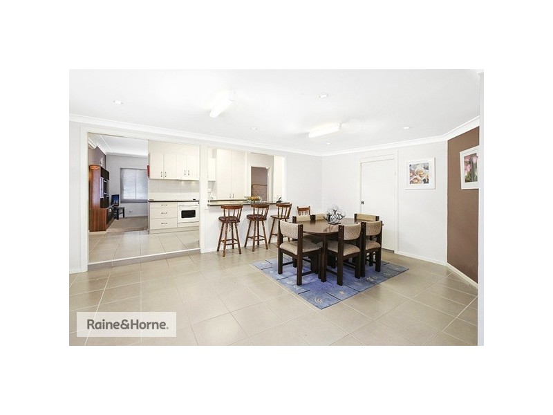 25 Lake Road, Blackwall NSW 2256