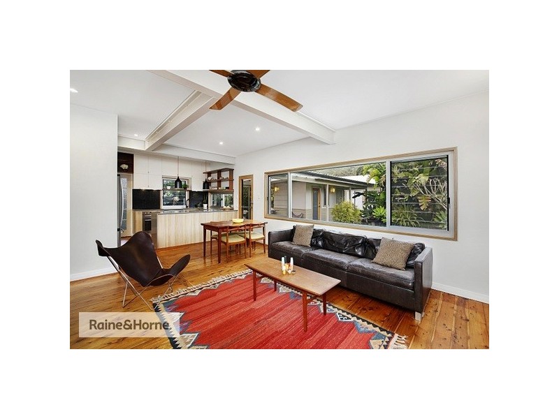 4 McMasters Road, Woy Woy NSW 2256