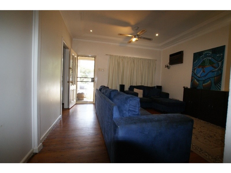 22 Barrenjoey Road, Ettalong Beach NSW 2257