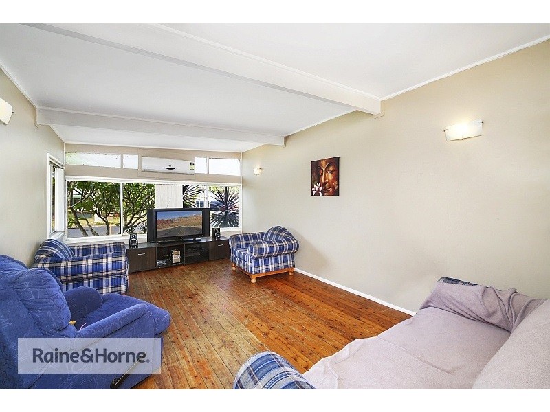 21 Carpenter Street, Umina Beach NSW 2257