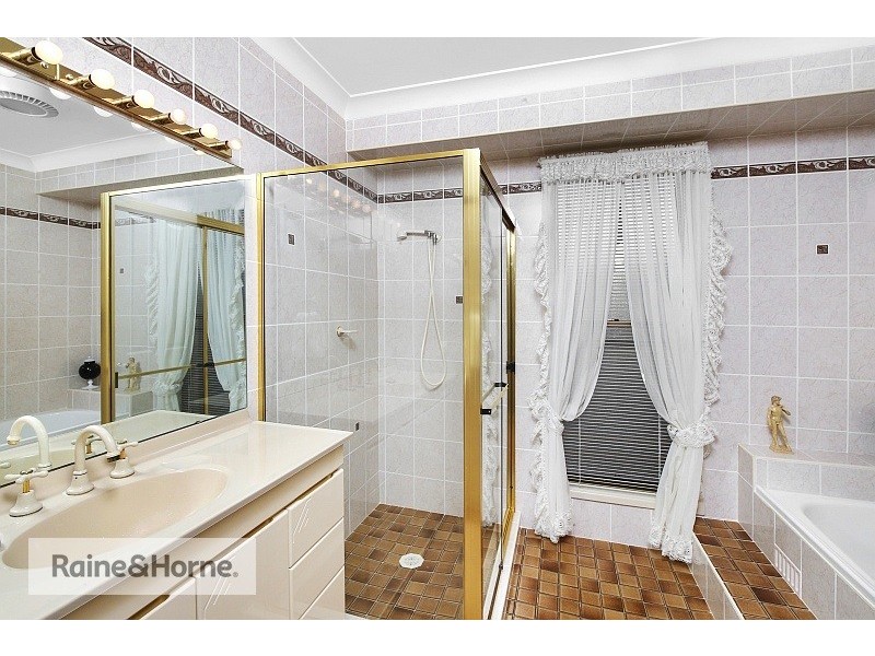 28 Beachfront Parade, St Huberts Island NSW 2257