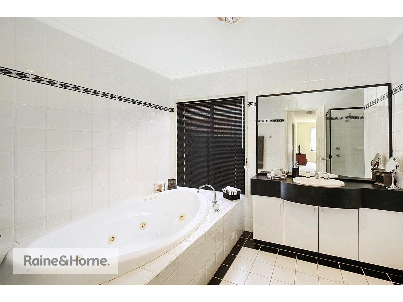 13 Sirius Street, St Huberts Island NSW 2257