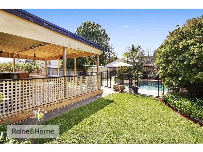 13 Sirius Street, St Huberts Island NSW 2257