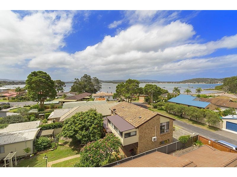 2/2 Plane Street, Blackwall NSW 2256