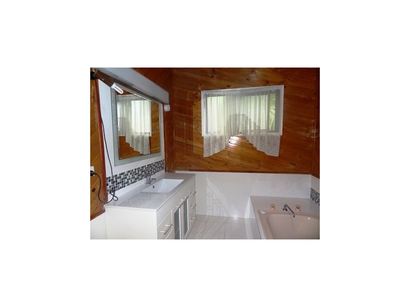 59 Gregory Street, Wyoming NSW 2250