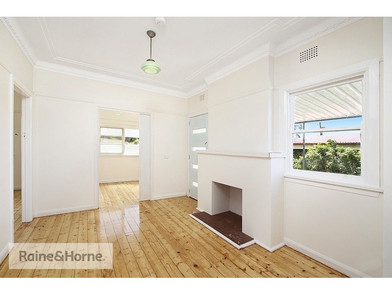 48 Beach Street, Ettalong Beach NSW 2257