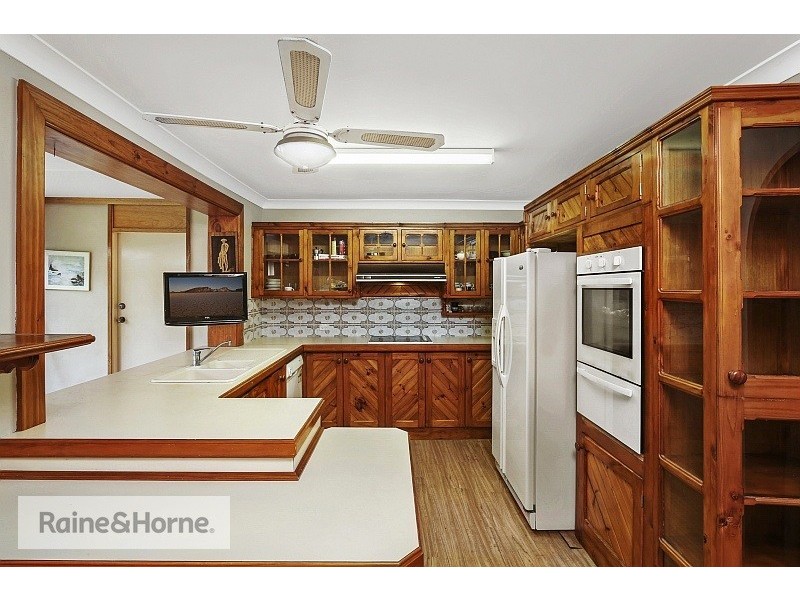 75 Helmsman Boulevard, St Huberts Island NSW 2257
