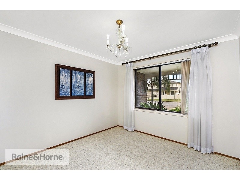 75 Helmsman Boulevard, St Huberts Island NSW 2257