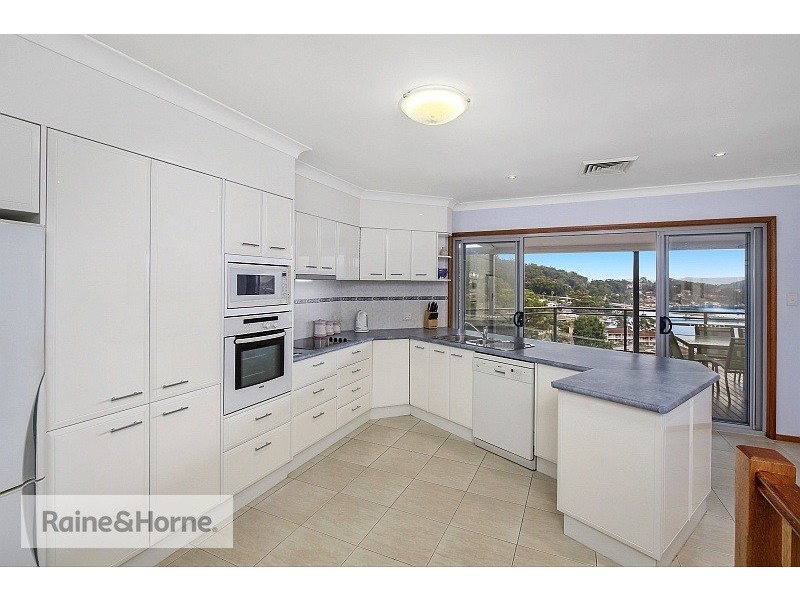 71 Yugari Crescent, Daleys Point NSW 2257