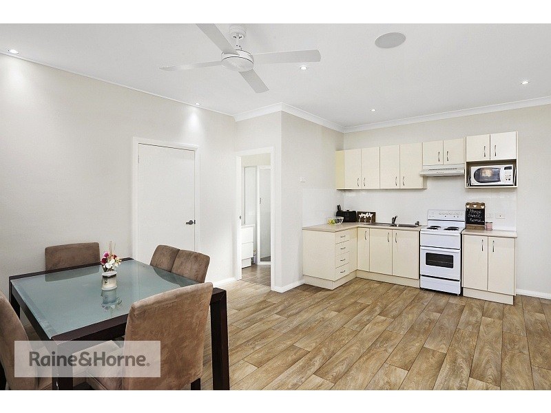 34 Mackenzie Avenue, Woy Woy NSW 2256