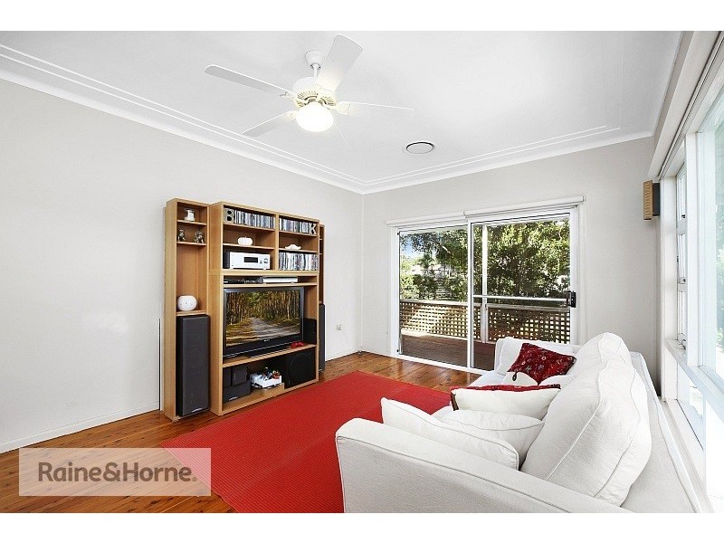 24 Melbourne Avenue, Umina Beach NSW 2257