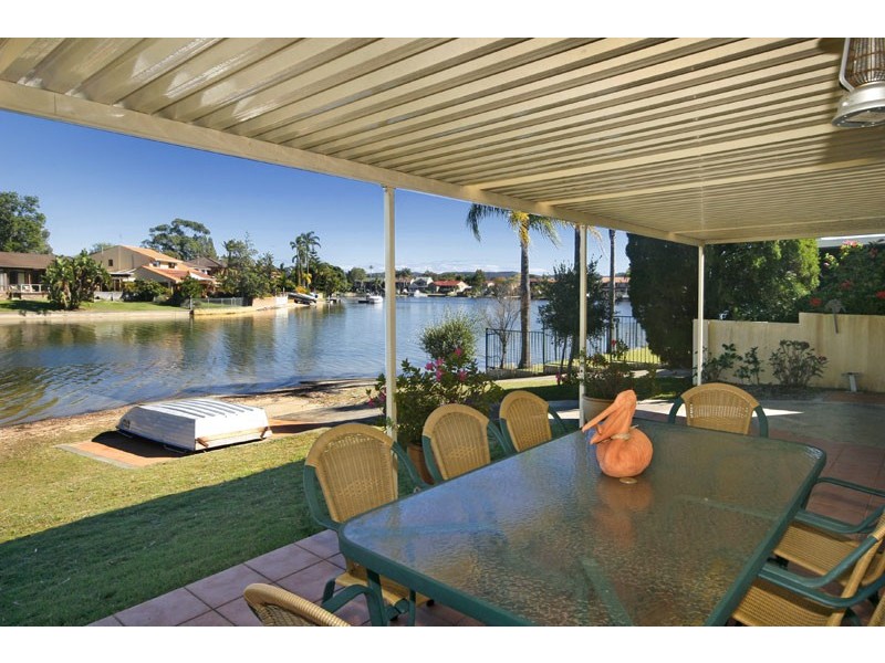 22 Helmsman Boulevarde, St Huberts Island NSW 2257