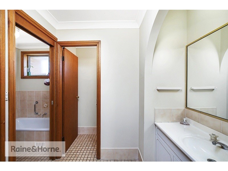 2/89 Victoria Road, Woy Woy NSW 2256