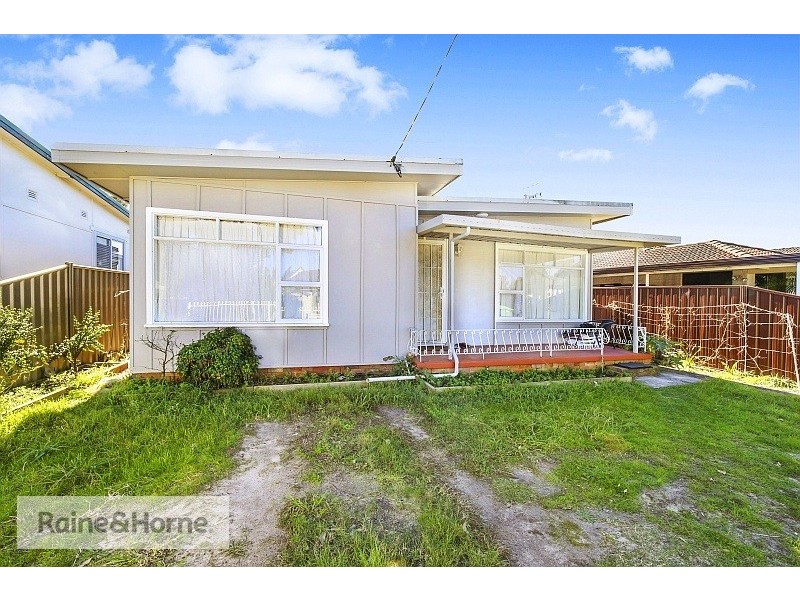 13 Oxford Street, Umina Beach NSW 2257