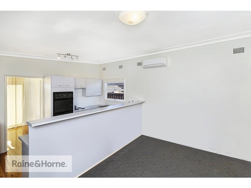 13 Oxford Street, Umina Beach NSW 2257