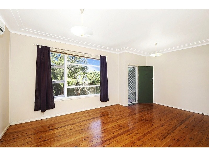81 Victoria Avenue, Woy Woy NSW 2256