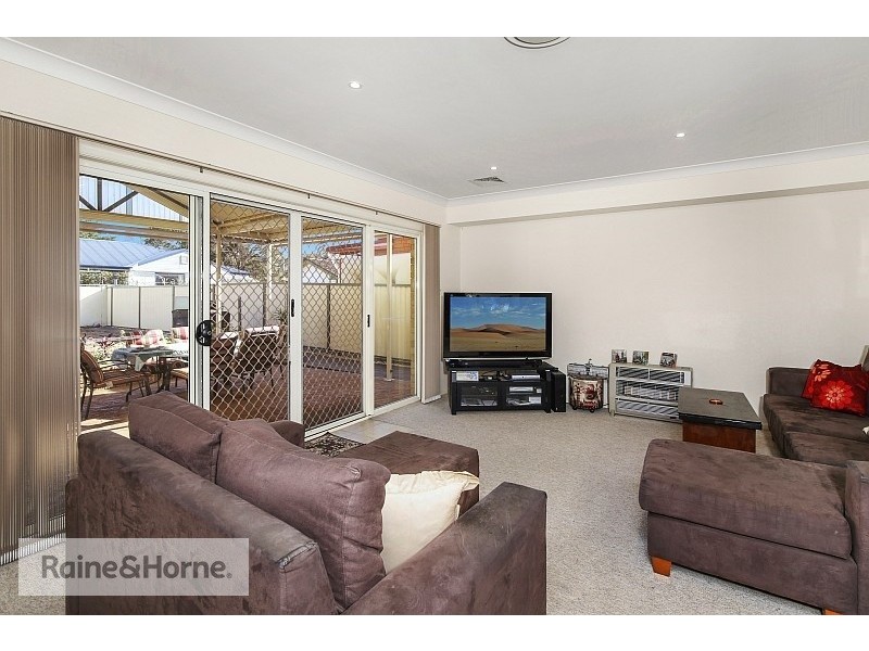 5 Melbourne Avenue, Umina Beach NSW 2257