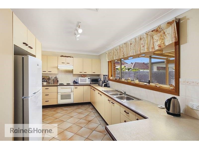 1/211 Ocean View Road, Ettalong Beach NSW 2257