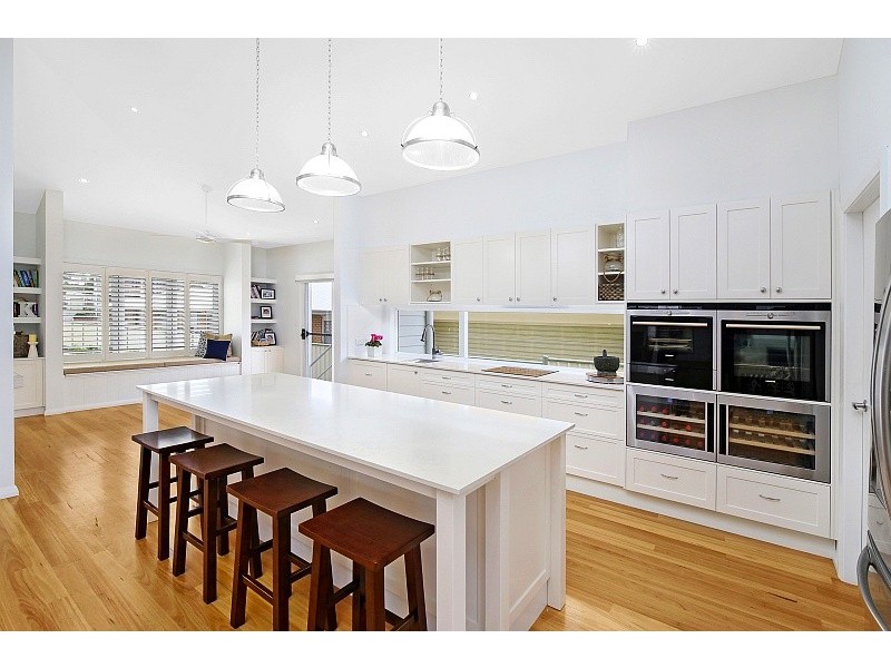 352 Booker Bay Road, Booker Bay NSW 2257