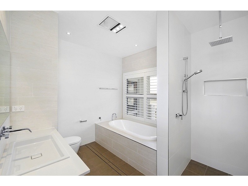 352 Booker Bay Road, Booker Bay NSW 2257