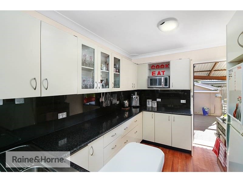 25 Oxford Street, Umina Beach NSW 2257