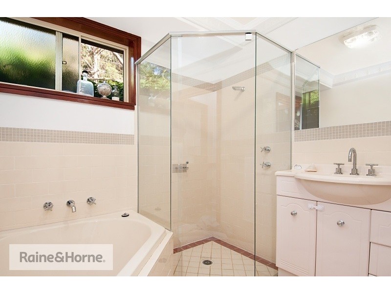 1 Glen Haven Close, Umina Beach NSW 2257