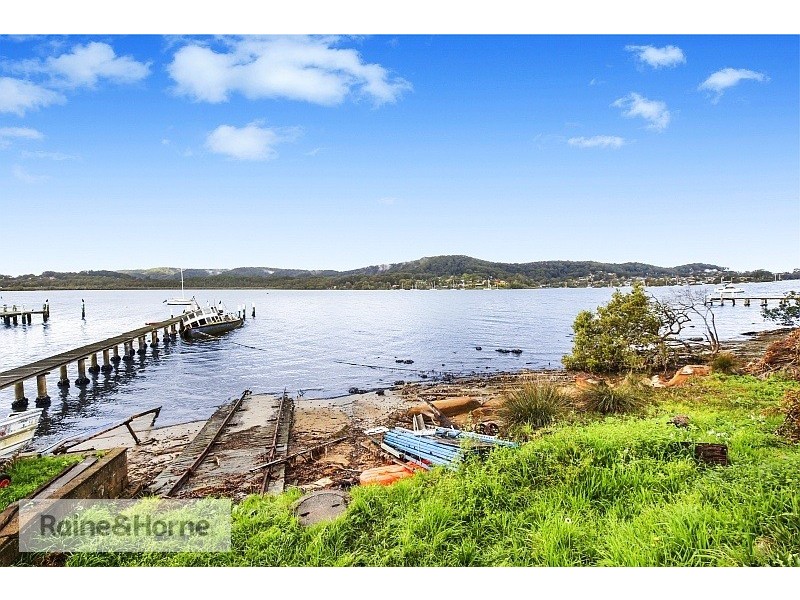 23 Wharf Street, East Gosford NSW 2250
