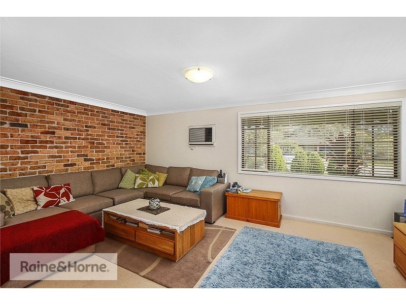 24 Honeysuckle Street, Umina Beach NSW 2257