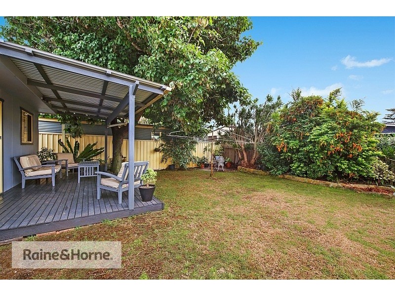18 Dorothy Avenue, Woy Woy NSW 2256
