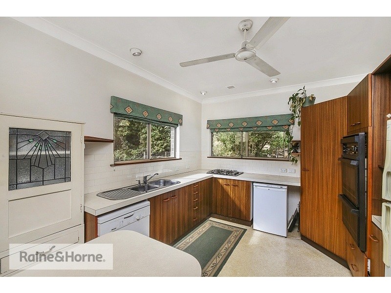 27 Daley Avenue, Daleys Point NSW 2257