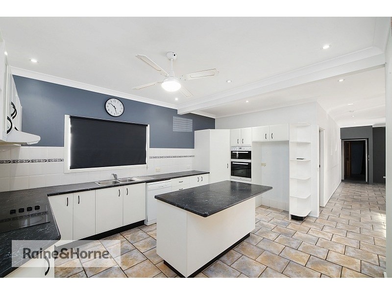 13 Banksia Street, Ettalong Beach NSW 2257