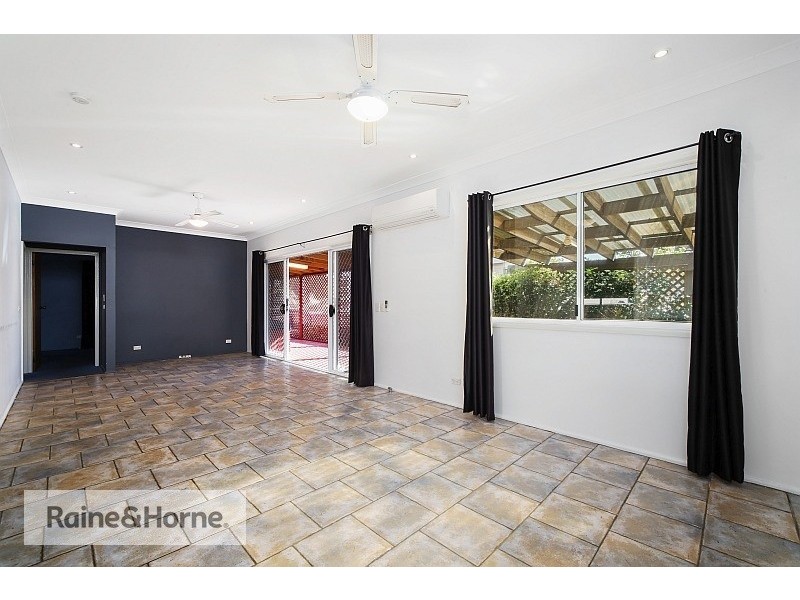 13 Banksia Street, Ettalong Beach NSW 2257