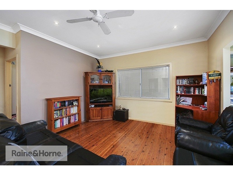 14 Pozieres Avenue, Umina Beach NSW 2257