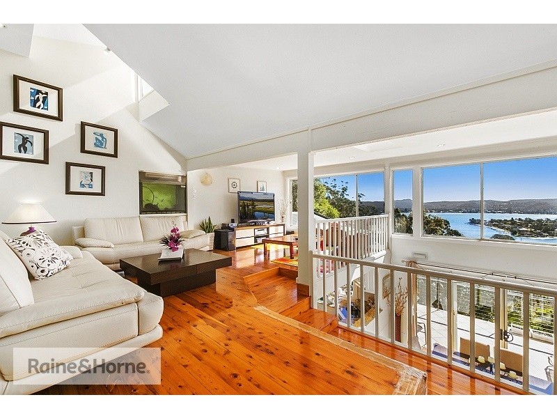 7 Daley Avenue, Daleys Point NSW 2257